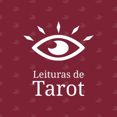 Tarot, espiritualidade, mediunidade, ritualística, mas somente para o bem.