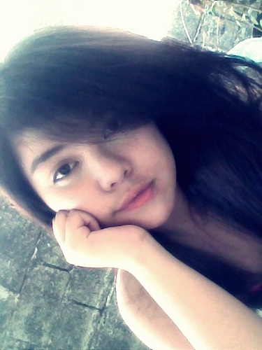 aica122's profile picture. simple :))♥All the knowledge I possess everyone else can acquire, but my heart is all my own.