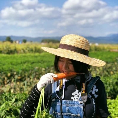 2019年より土地と家を所有しないフリーランス農家として北海道から石垣島まで300軒以上の農家と出会ってきました。そんな私が12/9著書「フリーランス農家の働きかた」農業の魅力を詰め込んだ書籍になっています!全国の書店、Amazonでもお買い求めいただけます。応援宜しくお願いいたします!