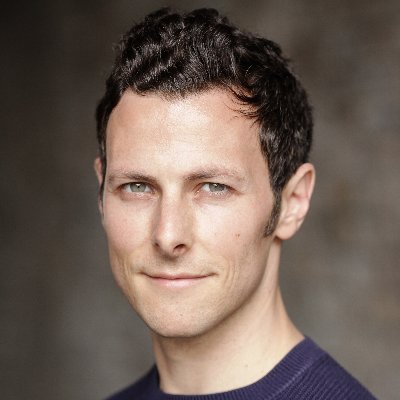 Actor + human 
All reels, headshots + more: https://t.co/hvQOFYD0I4
Voiceovers: https://t.co/0K5tl1yg2z
co-Founder Modern Rituals: https://t.co/HEeyU8zjE1