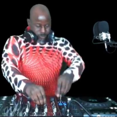 🎧🎶 #House Deep Afro Garage Liquid DnB Soulful https://t.co/oKAh1G3h3F https://t.co/racwXEr9cz https://t.co/2Rq4pejUlR