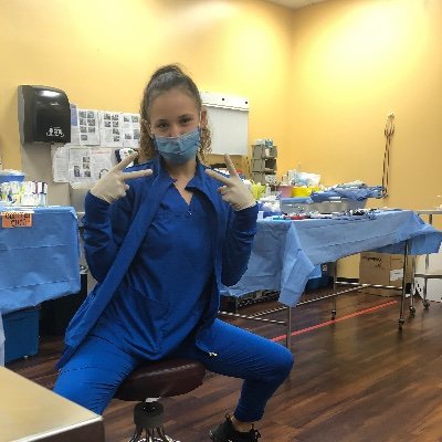 IeashaMccomber's profile picture. let go, let God.