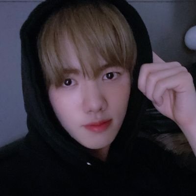 𓏲˙ 𓈒 #민희:ㅤ𝗌𝗐𝖾𝖾𝗍-moon — 𝑦𝑜𝑢 𝖺𝗋𝖾 𝗆𝗒 𝗆𝗈𝗈𝗇𝗅𝗂𝗀𝗁𝗍 𝖺𝗇𝖽 𝗆𝗒 𝚜𝚝𝚊𝚛𝚜 𝗂𝗇 𝗍𝗁𝖾 𝖽𝖺𝗋𝗄 𝗈𝖿 𝗍𝗁𝖾 𝗇𝗂𝗀𝗁𝗍. 𓈒 𓏸