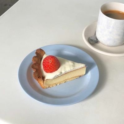 awnsw's profile picture. Living with LESS