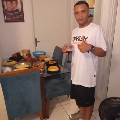 Tudo Posso Naquele Que Me Fortalece 🙏 Muleke de Vila 🍁🎈😎