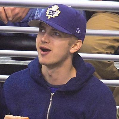 19joey43's profile picture. 