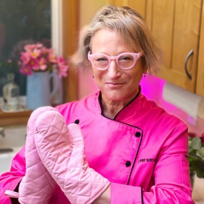 I’m Madeleine Smithberg! Watch my new fun & funny #cooking show MAD IN THE KITCHEN. Co-creator of #DailyShow turned Chef. New Eps drop every other Friday 5p et