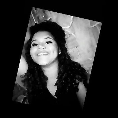 Paiva172's profile picture. viva lá vida 🎻