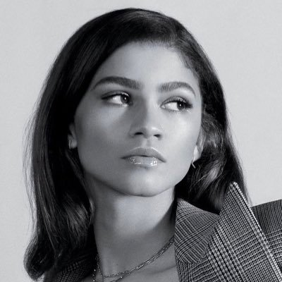 luvzendayaaa's profile picture. she’s an emmy WINNER! remember that // pls only put edits of zendaya on my feed 😌
