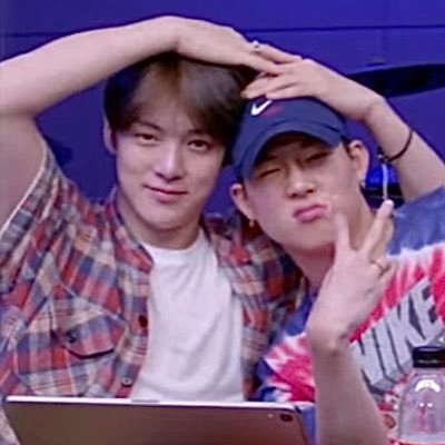 nununyom's profile picture. 🐋 | aziraphale and crowley and their ineffable marriage