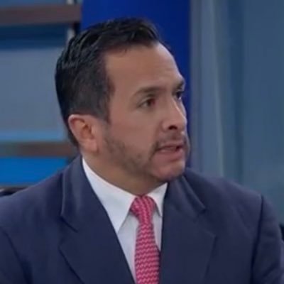 Abogado Penalista, Especialista en Inteligencia, Fuerzas Armadas y Procesos de Seguridad. Académico, Teniente Coronel en retiro.