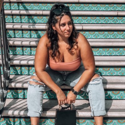 🎭 producer for In The Heights: The Musical on Clubhouse 🎙host of SIAchats podcast 🌹 🎬 short film creator and actor for Calvin & Cassie ✨
