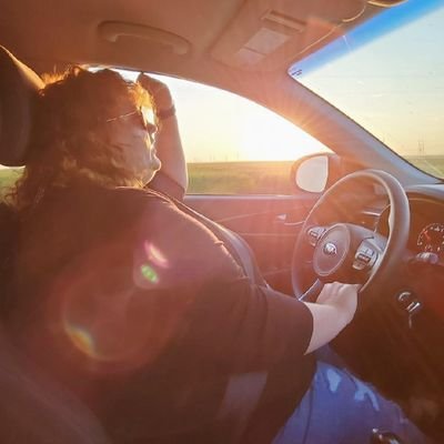 amolia23's profile picture. Veni. Vidi. Amavi. 
I came. I saw. I loved.
she/her/hers