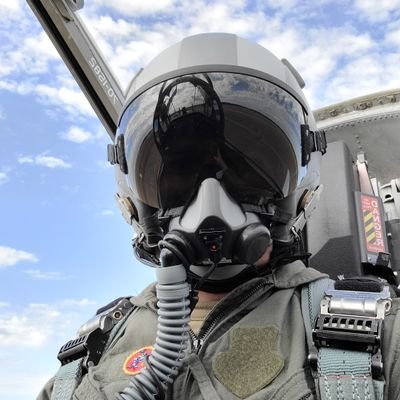 Huge sports fan.  Penn St Grad.  Korea ➡️MS  ➡️WA ➡️IL. Air Force Pilot.  Former Air Force Fellow at Atlantic Council.  Opinions = mine.  Retweet ≠ endorsement.