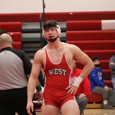 Wisconsin Wrestling Commit🦡🦡|  6’2” 220 MWHS 2022 |All-State Wrestling & Football|1200 Pound Club|4.75 40|10’1”Broad Jump| #44|