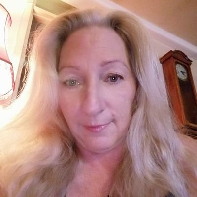 Selfless, optimistic friendly enthusiastic caring loving twin traveller and Happy Nana of 5, mother of 2 and sister to 5 brothers .