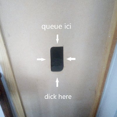 🔞🔞 #gloryhole discret, uniquement pour jeunes mecs XL/XXL, qui veulent se faire pomper discrètement! Snap pgh696969