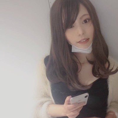 貧乏な母子家庭育ち(。•́︿•̀。)⇒介護職に就くもブラックすぎて鬱病になり退職⇒スーパーで働く⇒今の現状を変えたいと思い、ネットビジネスに出会う⇒3ヵ月で月収100万円達成✨
時間とお金が自由になって幸せな毎日に✨
わたしのように現状を変えたいと思っている人を無料でサポートしてます✨