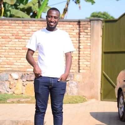 EddyNdateba's profile picture. working Hard