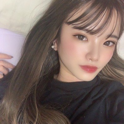 15SDGNfo6wIbHea's profile picture. 貧乏な母子家庭育ち( ´ •̥  ̫ •̥ ` )⇒介護職に就くもブラックすぎてウツ病になり退職⇒スーパーでレジ打ち⇒今の現状を変えたいと思い、ネットビジネスに出会う⇒3ヵ月で月収100万円達成💚
時間とお金が自由になってフリーダムガールに💜
私のように現状を変えたいと思っている人を無料でサポートしてます🌟