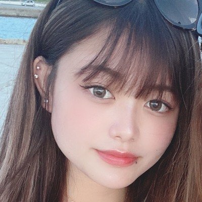 貧乏な母子家庭育ち( ´:ω:` )⇒介護職に就くもブラックすぎて鬱病になり退職⇒スーパーでバイト⇒今の現状を変えたいと思い、ネットビジネスに出会う⇒3ヵ月で月収100万円達成💛
時間とお金が自由になってフリーダムガールに💖
わたしのように現状を変えたいと思っている人を無料でサポートしてます🌟