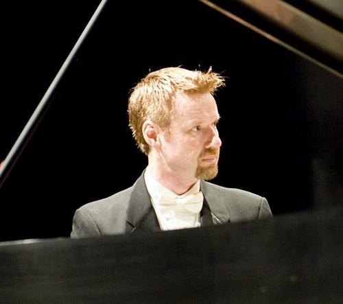 readgainsford's profile picture. Pianist, Teacher, Professor of Piano at Florida State University, proud ex-pat Kiwi, lover of good food and drink:)