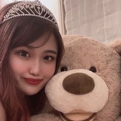 ビンボーな母子家庭育ち(´•̥ ω •̥` )⇒介護職に就くもブラックすぎてウツ病になり退職⇒スーパーで働く⇒今の現状を変えたいと思い、ネットビジネスに出会う⇒3ヵ月で月収100万円達成💞
時間とお金が自由になって幸せな毎日に✨
わたしの様に現状を変えたいと思っている人を無料でサポートしてます✨