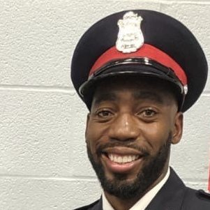 Windsor Police Community Service Officer. This account is not monitored 24/7- To report a crime call the non-emergency at 519-258-6111 or 911 for an emergency