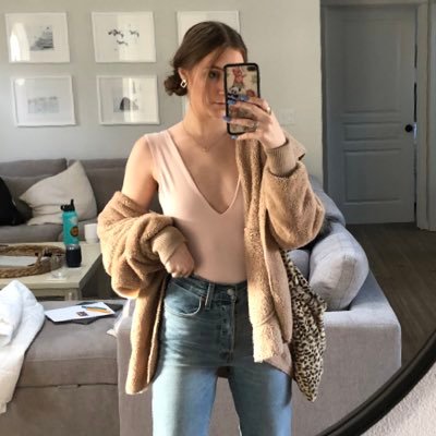 liv_smith_'s profile picture. believe it or not i got a flamethrower in my tool shed