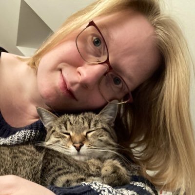 Cat owner, Finland fan, teacher. Loving languages (German, English, French and a little Finnish and Swedish), travelling, reading and being creative.