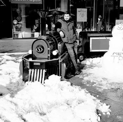 Mert99824104's profile picture. 