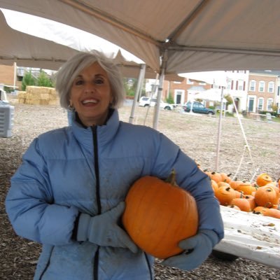 Proud mom, retired, and enjoying life and pickleball in the SoCal desert. Staunch Democrat who will always vote blue