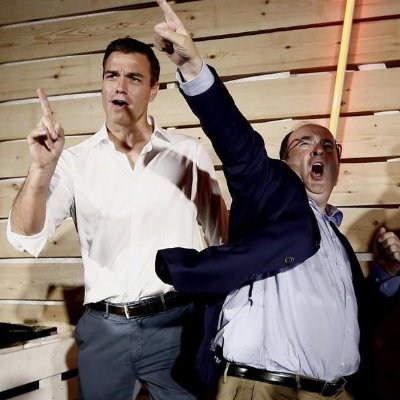 Esta cuenta no pretende desacreditar la socialdemocracia es simplemente humoristica.
Aportaciones por MD o @ | #SocComArmy