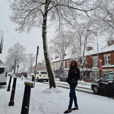 Komz101's profile picture. Learning👩‍💻Writing✍Sharing💫