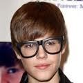 I LOVE Justin Bieber, and love to talk about boys.....:)