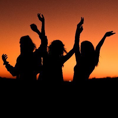 Girl Trip Travel Destinations
Grab your BFF's and start your Bucket List plans for destinations around the world!
Photos by Levi Guzman and Priscilla DuPreez