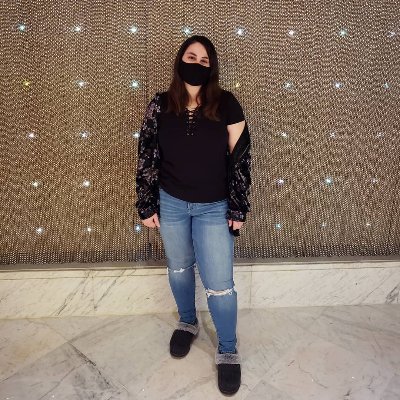 AmandaGiorgio2's profile picture. 