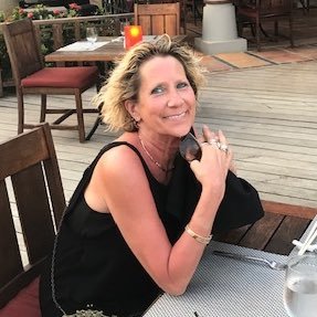 Bipolar 1 for 48 years. Living my best life w/bipolar. Blogging about the traumas & triumphs of the journey.  Remember : If you can be anything in life be kind.