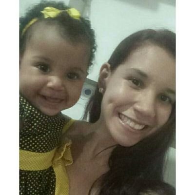 🔺 Carioca, 26 anos
🔻 Sagitariana ♐
❤ Comprometida
⚪⚫ Vascaína apaixonada  |+| 😍