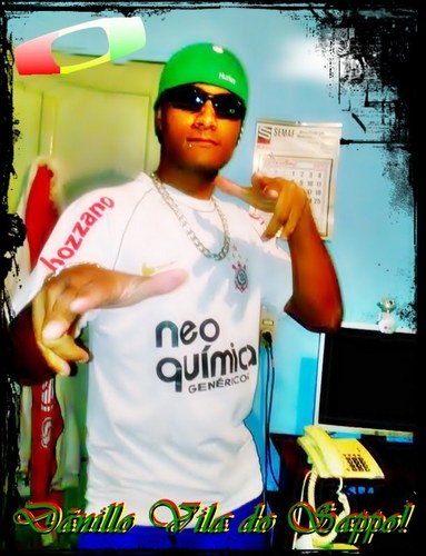 Quantoooo maiiis meee Criticaaaum , Maais eu Amooo Miiinha Famiiliaaa hahaaa *-*  ;) ♥

http://t.co/eRpzE3QwSN