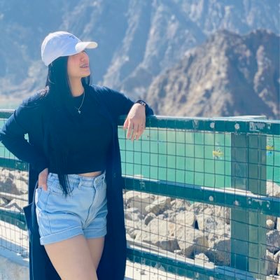 emsbernardo's profile picture. An old soul with young eyes, a vintage heart and a beautiful mind ✨🤍💫