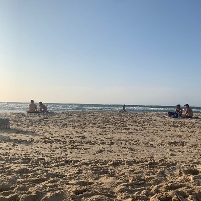 cocojumbo1100's profile picture. here and there