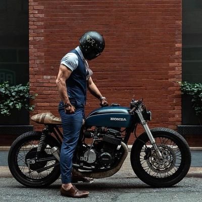 Sharjee77075533's profile picture. 