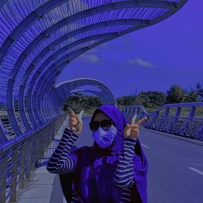 Ririsss23003256's profile picture. be happy.