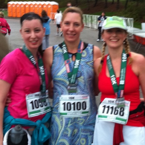 Momma to 2 beautiful girls and wife to my awesome husband. Half-Marathoner! Running is my passion.