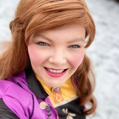 I’m Ellie a mum of 3 & Children’s entertainer in North Wales. My aim is to provide stress-free party entertainment for children creating everlasting memories.