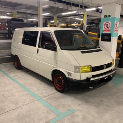 Projects: VW T4, Audi A5 Sportback