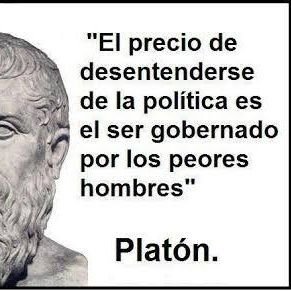 Ing. topógrafo, obradorista, y creo en la idea de la república.