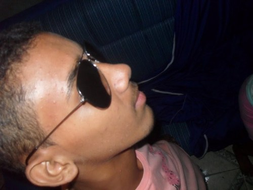 bismarkue007's profile picture. ♣♣♣♠As pessoas entram em nossa vida por acaso, mas não é por acaso que elas permanecem.
 não sou gugu  mais iso aconteceu com migo♥♥♥