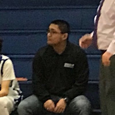 Assistant Coach for @DonovanCathBB Boys JV; Former student manager at @SJUHawks_MBB.